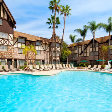 Anaheim Majestic Garden Hotel (ex Sheraton)